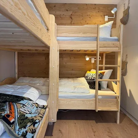 Apartmán Zur Linde - Ski-in&out - - 8 Guests Wengen